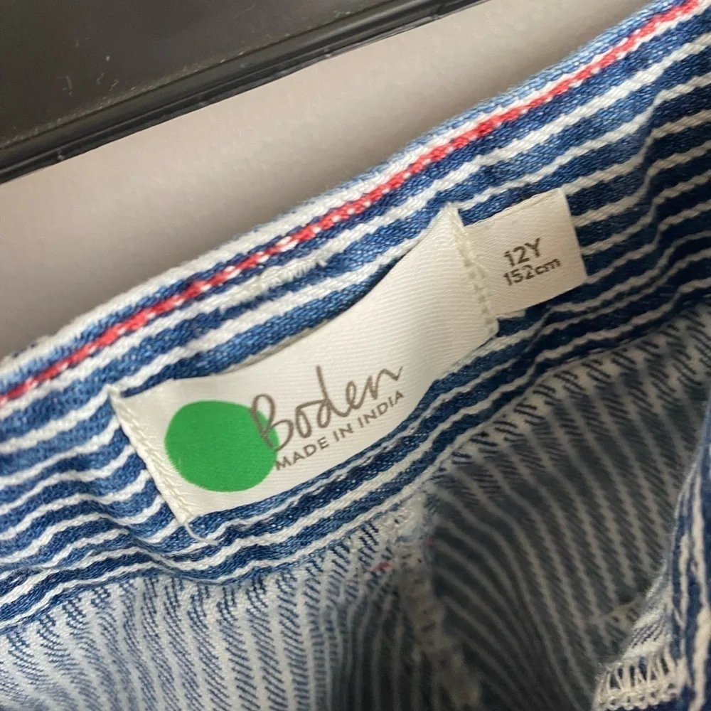 Boden Engineer Blue and white Stripe Shorts size 12
